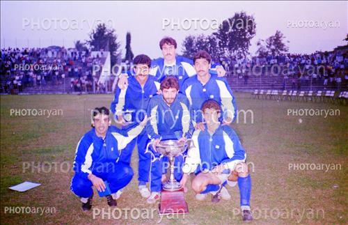 <span style='background: #33747a;box-shadow: 2px 3px 5px black;font-weight: 300;font-size: 10px;border-radius: 2px;margin: 2px;color: #fff;padding: 2px 5px;font - size: 10px;line - height: 22px; '>خسرو پارسا</span> <span style='background: #33747a;box-shadow: 2px 3px 5px black;font-weight: 300;font-size: 10px;border-radius: 2px;margin: 2px;color: #fff;padding: 2px 5px;font - size: 10px;line - height: 22px; '>شاهین بیانی</span> <span style='background: #33747a;box-shadow: 2px 3px 5px black;font-weight: 300;font-size: 10px;border-radius: 2px;margin: 2px;color: #fff;padding: 2px 5px;font - size: 10px;line - height: 22px; '>امیر قلعه نویی</span> 