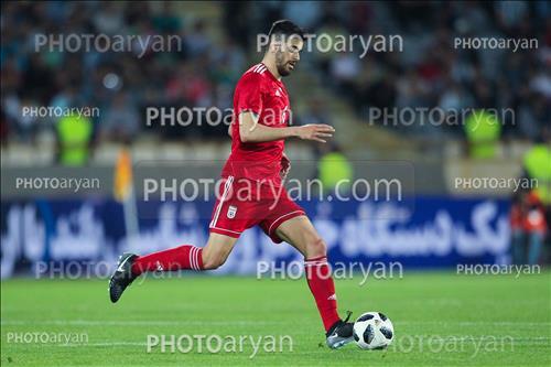 <span style='background: #33747a;font-weight: 300;font-size: 10px;box-shadow: 2px 3px 5px black;border-radius: 2px;margin: 2px;color: #fff;padding: 2px 5px;font - size: 10px;line - height: 22px; '>سعید عزت الهی</span> 