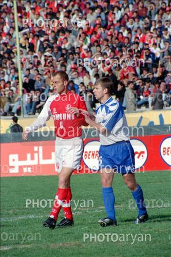 <span style='background: #33747a;box-shadow: 2px 3px 5px black;font-weight: 300;font-size: 10px;border-radius: 2px;margin: 2px;color: #fff;padding: 2px 5px;font - size: 10px;line - height: 22px; '>ابراهیم تقی پور</span> 