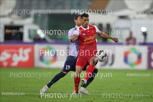 <span style='background: #33747a;font-weight: 300;font-size: 10px;box-shadow: 2px 3px 5px black;border-radius: 2px;margin: 2px;color: #fff;padding: 2px 5px;font - size: 10px;line - height: 22px; '>علی نعمتی</span> 