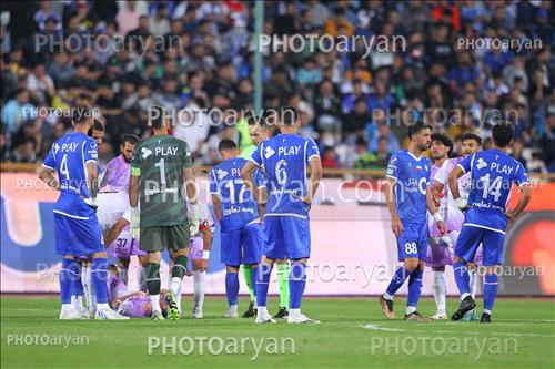 استقلال 3-هوادار 2  (1402/07/28)