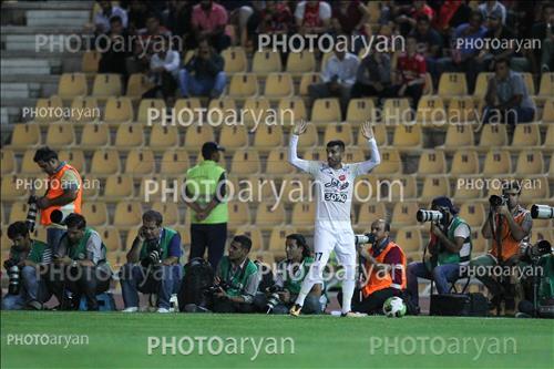 <span style='background: #33747a;font-weight: 300;font-size: 10px;box-shadow: 2px 3px 5px black;border-radius: 2px;margin: 2px;color: #fff;padding: 2px 5px;font - size: 10px;line - height: 22px; '>محسن مسلمان</span> 