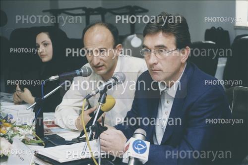 <span style='background: #33747a;font-weight: 300;font-size: 10px;box-shadow: 2px 3px 5px black;border-radius: 2px;margin: 2px;color: #fff;padding: 2px 5px;font - size: 10px;line - height: 22px; '>برانکو ایوانکویچ  Branko Ivanković </span> 