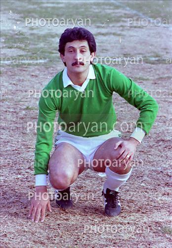 <span style='background: #33747a;font-weight: 300;font-size: 10px;box-shadow: 2px 3px 5px black;border-radius: 2px;margin: 2px;color: #fff;padding: 2px 5px;font - size: 10px;line - height: 22px; '>بهتاش فریبا</span> 