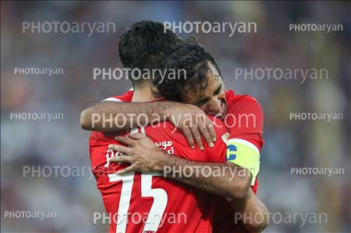 <span style='background: #33747a;box-shadow: 2px 3px 5px black;font-weight: 300;font-size: 10px;border-radius: 2px;margin: 2px;color: #fff;padding: 2px 5px;font - size: 10px;line - height: 22px; '>محمدرضا ناصحی</span> <span style='background: #33747a;box-shadow: 2px 3px 5px black;font-weight: 300;font-size: 10px;border-radius: 2px;margin: 2px;color: #fff;padding: 2px 5px;font - size: 10px;line - height: 22px; '>حسین مهربان</span> 