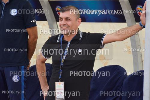 <span style='background: #33747a;box-shadow: 2px 3px 5px black;font-weight: 300;font-size: 10px;border-radius: 2px;margin: 2px;color: #fff;padding: 2px 5px;font - size: 10px;line - height: 22px; '>عبداله ویسی</span> 