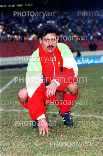 <span style='background: #33747a;font-weight: 300;font-size: 10px;box-shadow: 2px 3px 5px black;border-radius: 2px;margin: 2px;color: #fff;padding: 2px 5px;font - size: 10px;line - height: 22px; '>فریبرز مرادی</span> 