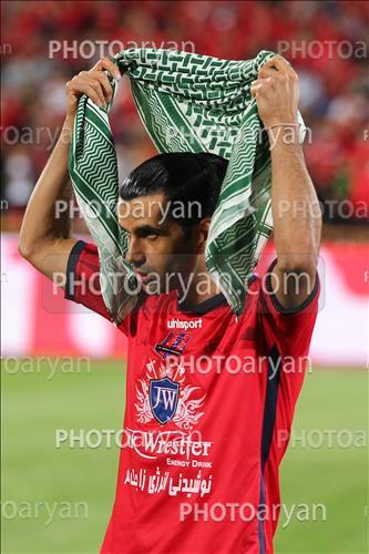 <span style='background: #33747a;font-weight: 300;font-size: 10px;box-shadow: 2px 3px 5px black;border-radius: 2px;margin: 2px;color: #fff;padding: 2px 5px;font - size: 10px;line - height: 22px; '>ایوب کلانتری</span> 