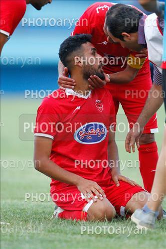 <span style='background: #33747a;box-shadow: 2px 3px 5px black;font-weight: 300;font-size: 10px;border-radius: 2px;margin: 2px;color: #fff;padding: 2px 5px;font - size: 10px;line - height: 22px; '>مصطفی باجلان</span> 