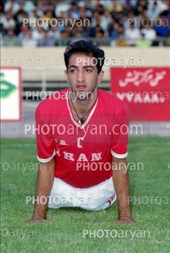 <span style='background: #33747a;box-shadow: 2px 3px 5px black;font-weight: 300;font-size: 10px;border-radius: 2px;margin: 2px;color: #fff;padding: 2px 5px;font - size: 10px;line - height: 22px; '>آرش نوآموز</span> 