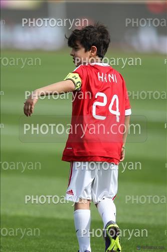 <span style='background: #33747a;box-shadow: 2px 3px 5px black;font-weight: 300;font-size: 10px;border-radius: 2px;margin: 2px;color: #fff;padding: 2px 5px;font - size: 10px;line - height: 22px; '>هانی نوروزی</span> 