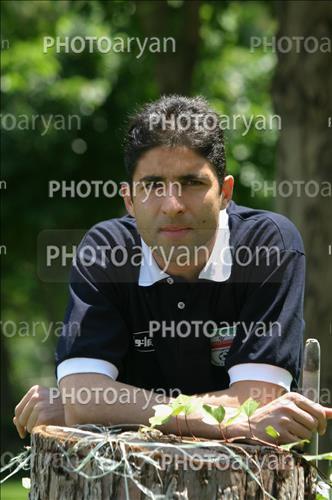 <span style='background: #33747a;box-shadow: 2px 3px 5px black;font-weight: 300;font-size: 10px;border-radius: 2px;margin: 2px;color: #fff;padding: 2px 5px;font - size: 10px;line - height: 22px; '>وحید هاشمیان</span> 