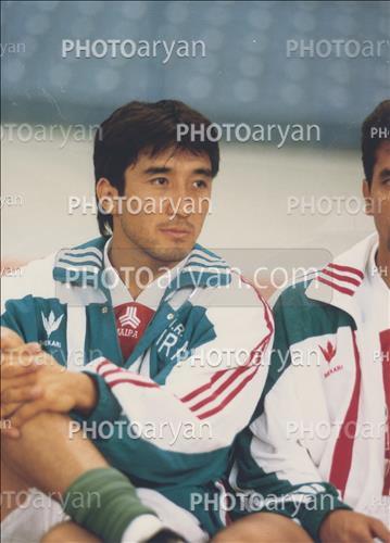 <span style='background: #33747a;box-shadow: 2px 3px 5px black;font-weight: 300;font-size: 10px;border-radius: 2px;margin: 2px;color: #fff;padding: 2px 5px;font - size: 10px;line - height: 22px; '>خداداد عزیزی  Khodadad Azizi</span> 