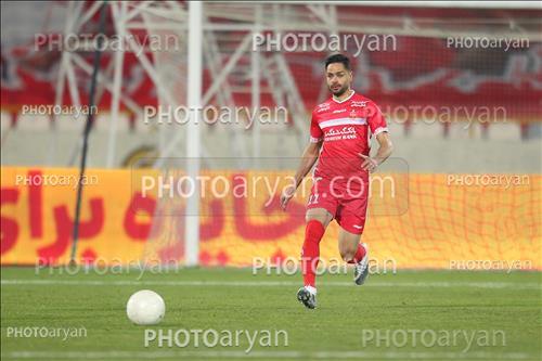 <span style='background: #33747a;font-weight: 300;font-size: 10px;box-shadow: 2px 3px 5px black;border-radius: 2px;margin: 2px;color: #fff;padding: 2px 5px;font - size: 10px;line - height: 22px; '>کمال کامیابی نیا</span> 