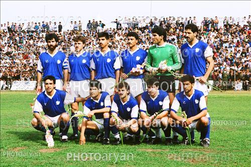 <span style='background: #33747a;font-weight: 300;font-size: 10px;box-shadow: 2px 3px 5px black;border-radius: 2px;margin: 2px;color: #fff;padding: 2px 5px;font - size: 10px;line - height: 22px; '>احمدرضا عابدزاده Ahmad Reza Abedzadeh</span> 