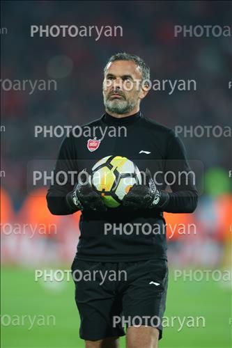 <span style='background: #33747a;box-shadow: 2px 3px 5px black;font-weight: 300;font-size: 10px;border-radius: 2px;margin: 2px;color: #fff;padding: 2px 5px;font - size: 10px;line - height: 22px; '>ایگور پانادیچ</span> 