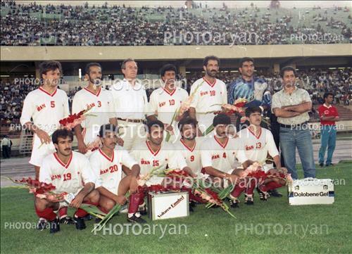 <span style='background: #33747a;font-weight: 300;font-size: 10px;box-shadow: 2px 3px 5px black;border-radius: 2px;margin: 2px;color: #fff;padding: 2px 5px;font - size: 10px;line - height: 22px; '>احمدرضا عابدزاده Ahmad Reza Abedzadeh</span> 