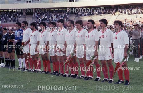 <span style='background: #33747a;font-weight: 300;font-size: 10px;box-shadow: 2px 3px 5px black;border-radius: 2px;margin: 2px;color: #fff;padding: 2px 5px;font - size: 10px;line - height: 22px; '>احمدرضا عابدزاده Ahmad Reza Abedzadeh</span> 