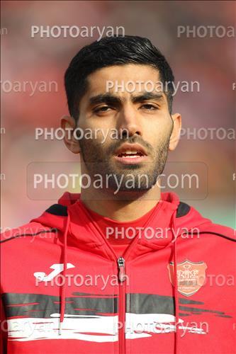 <span style='background: #33747a;font-weight: 300;font-size: 10px;box-shadow: 2px 3px 5px black;border-radius: 2px;margin: 2px;color: #fff;padding: 2px 5px;font - size: 10px;line - height: 22px; '>محمد انصاری</span> 