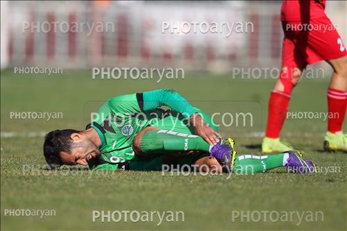 <span style='background: #33747a;box-shadow: 2px 3px 5px black;font-weight: 300;font-size: 10px;border-radius: 2px;margin: 2px;color: #fff;padding: 2px 5px;font - size: 10px;line - height: 22px; '>محمد جعفری</span> 