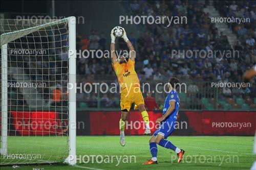 استقلال 0-ذوب آهن 3   (1403/07/27)