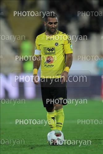 <span style='background: #33747a;box-shadow: 2px 3px 5px black;font-weight: 300;font-size: 10px;border-radius: 2px;margin: 2px;color: #fff;padding: 2px 5px;font - size: 10px;line - height: 22px; '>مهدی کیانی</span> 