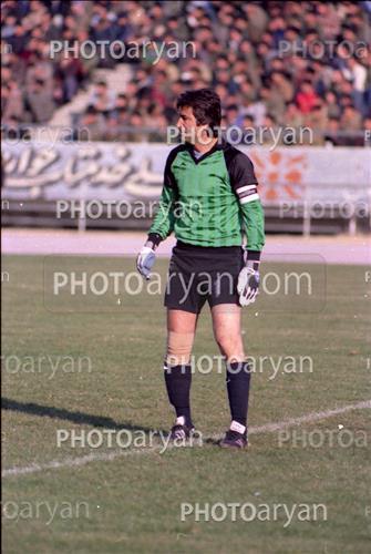 <span style='background: #33747a;box-shadow: 2px 3px 5px black;font-weight: 300;font-size: 10px;border-radius: 2px;margin: 2px;color: #fff;padding: 2px 5px;font - size: 10px;line - height: 22px; '>ناصر حجازی</span> 