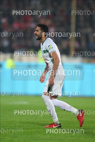 <span style='background: #33747a;box-shadow: 2px 3px 5px black;font-weight: 300;font-size: 10px;border-radius: 2px;margin: 2px;color: #fff;padding: 2px 5px;font - size: 10px;line - height: 22px; '>هادی محمدی</span> 