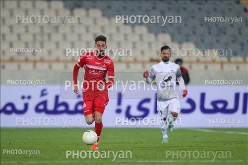 <span style='background: #33747a;font-weight: 300;font-size: 10px;box-shadow: 2px 3px 5px black;border-radius: 2px;margin: 2px;color: #fff;padding: 2px 5px;font - size: 10px;line - height: 22px; '>مهدی عبدی</span> 