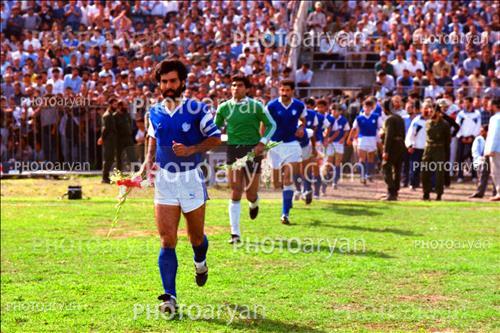 <span style='background: #33747a;box-shadow: 2px 3px 5px black;font-weight: 300;font-size: 10px;border-radius: 2px;margin: 2px;color: #fff;padding: 2px 5px;font - size: 10px;line - height: 22px; '>شاهرخ بیانی</span> <span style='background: #33747a;box-shadow: 2px 3px 5px black;font-weight: 300;font-size: 10px;border-radius: 2px;margin: 2px;color: #fff;padding: 2px 5px;font - size: 10px;line - height: 22px; '>احمدرضا عابدزاده Ahmad Reza Abedzadeh</span> 