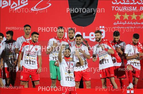 <span style='background: #33747a;box-shadow: 2px 3px 5px black;font-weight: 300;font-size: 10px;border-radius: 2px;margin: 2px;color: #fff;padding: 2px 5px;font - size: 10px;line - height: 22px; '>امیر محمد یوسفی</span> <span style='background: #33747a;box-shadow: 2px 3px 5px black;font-weight: 300;font-size: 10px;border-radius: 2px;margin: 2px;color: #fff;padding: 2px 5px;font - size: 10px;line - height: 22px; '>امید عالیشاه</span> <span style='background: #33747a;box-shadow: 2px 3px 5px black;font-weight: 300;font-size: 10px;border-radius: 2px;margin: 2px;color: #fff;padding: 2px 5px;font - size: 10px;line - height: 22px; '>سیامک نعمتی</span> 