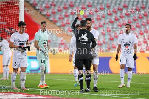 پرسپولیس 2- ذوب آهن  0 (1400/10/03)
