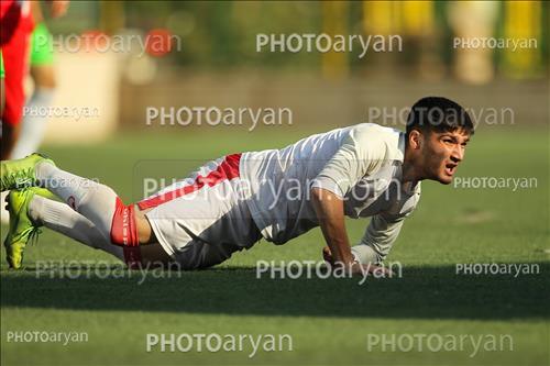 <span style='background: #33747a;font-weight: 300;font-size: 10px;box-shadow: 2px 3px 5px black;border-radius: 2px;margin: 2px;color: #fff;padding: 2px 5px;font - size: 10px;line - height: 22px; '>علی خدایی</span> 