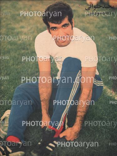 <span style='background: #33747a;box-shadow: 2px 3px 5px black;font-weight: 300;font-size: 10px;border-radius: 2px;margin: 2px;color: #fff;padding: 2px 5px;font - size: 10px;line - height: 22px; '>مجید حلوایی</span> 