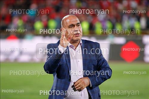 <span style='background: #33747a;font-weight: 300;font-size: 10px;box-shadow: 2px 3px 5px black;border-radius: 2px;margin: 2px;color: #fff;padding: 2px 5px;font - size: 10px;line - height: 22px; '>حجت الله بهمنی</span> 