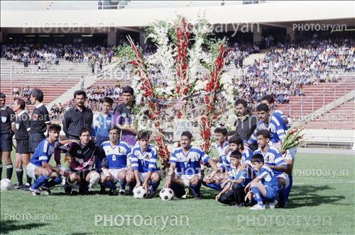 <span style='background: #33747a;font-weight: 300;font-size: 10px;box-shadow: 2px 3px 5px black;border-radius: 2px;margin: 2px;color: #fff;padding: 2px 5px;font - size: 10px;line - height: 22px; '>احمدرضا عابدزاده Ahmad Reza Abedzadeh</span> 