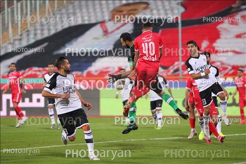 پرسپولیس 2- هوادار 2   (1400/09/18)