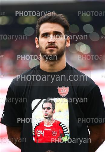 <span style='background: #33747a;font-weight: 300;font-size: 10px;box-shadow: 2px 3px 5px black;border-radius: 2px;margin: 2px;color: #fff;padding: 2px 5px;font - size: 10px;line - height: 22px; '>احمد نورالهی</span> 