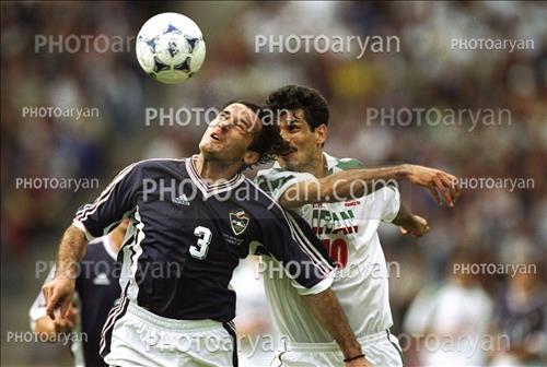 <span style='background: #33747a;font-weight: 300;font-size: 10px;box-shadow: 2px 3px 5px black;border-radius: 2px;margin: 2px;color: #fff;padding: 2px 5px;font - size: 10px;line - height: 22px; '>علی دایی  Ali Daei</span> 