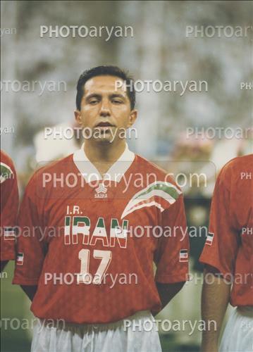 <span style='background: #33747a;box-shadow: 2px 3px 5px black;font-weight: 300;font-size: 10px;border-radius: 2px;margin: 2px;color: #fff;padding: 2px 5px;font - size: 10px;line - height: 22px; '>علی اصغر مدیر روستا</span> 