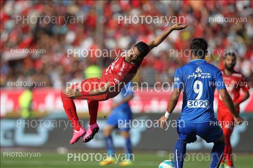 <span style='background: #33747a;box-shadow: 2px 3px 5px black;font-weight: 300;font-size: 10px;border-radius: 2px;margin: 2px;color: #fff;padding: 2px 5px;font - size: 10px;line - height: 22px; '>کاوه رضایی</span> <span style='background: #33747a;box-shadow: 2px 3px 5px black;font-weight: 300;font-size: 10px;border-radius: 2px;margin: 2px;color: #fff;padding: 2px 5px;font - size: 10px;line - height: 22px; '>کمال کامیابی نیا</span> 