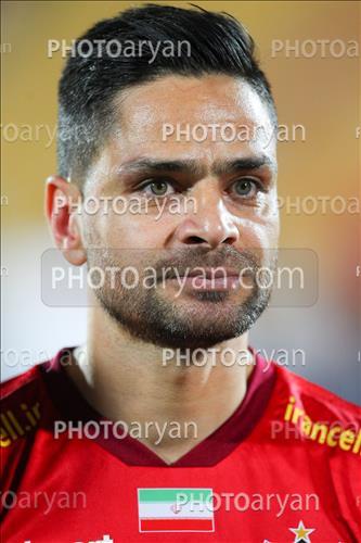 <span style='background: #33747a;font-weight: 300;font-size: 10px;box-shadow: 2px 3px 5px black;border-radius: 2px;margin: 2px;color: #fff;padding: 2px 5px;font - size: 10px;line - height: 22px; '>کمال کامیابی نیا</span> 