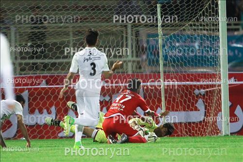 <span style='background: #33747a;font-weight: 300;font-size: 10px;box-shadow: 2px 3px 5px black;border-radius: 2px;margin: 2px;color: #fff;padding: 2px 5px;font - size: 10px;line - height: 22px; '>شجاع خلیل زاده</span> <span style='background: #33747a;font-weight: 300;font-size: 10px;box-shadow: 2px 3px 5px black;border-radius: 2px;margin: 2px;color: #fff;padding: 2px 5px;font - size: 10px;line - height: 22px; '>علیرضا بیرانوند</span> 