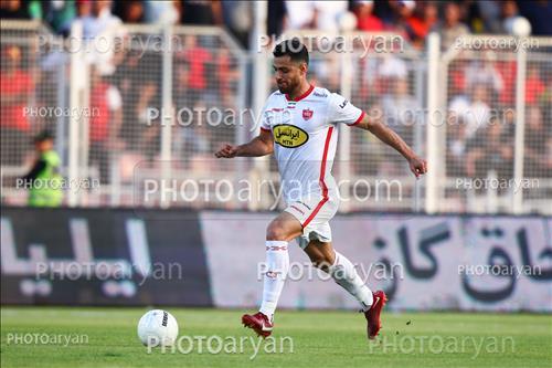 <span style='background: #33747a;box-shadow: 2px 3px 5px black;font-weight: 300;font-size: 10px;border-radius: 2px;margin: 2px;color: #fff;padding: 2px 5px;font - size: 10px;line - height: 22px; '>مرتضی پور علی گنجی</span> 