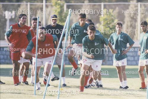 بازیکنان دهه های مختلف فوتبال ایران 38