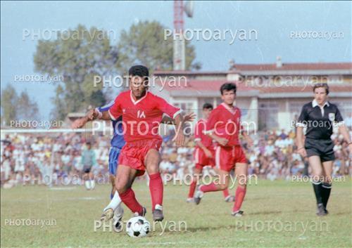 <span style='background: #33747a;box-shadow: 2px 3px 5px black;font-weight: 300;font-size: 10px;border-radius: 2px;margin: 2px;color: #fff;padding: 2px 5px;font - size: 10px;line - height: 22px; '>حمیدروزبهانی</span> 