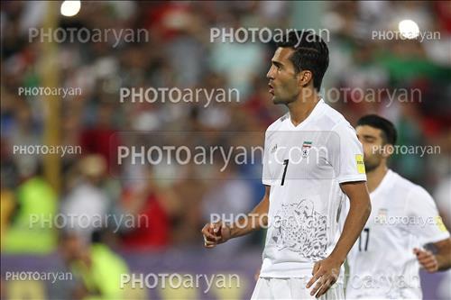 <span style='background: #33747a;font-weight: 300;font-size: 10px;box-shadow: 2px 3px 5px black;border-radius: 2px;margin: 2px;color: #fff;padding: 2px 5px;font - size: 10px;line - height: 22px; '>مسعود شجاعی</span> 