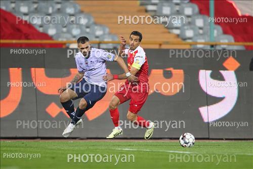 <span style='background: #33747a;box-shadow: 2px 3px 5px black;font-weight: 300;font-size: 10px;border-radius: 2px;margin: 2px;color: #fff;padding: 2px 5px;font - size: 10px;line - height: 22px; '>وحید امیری</span> 