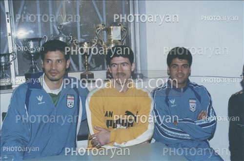 <span style='background: #33747a;box-shadow: 2px 3px 5px black;font-weight: 300;font-size: 10px;border-radius: 2px;margin: 2px;color: #fff;padding: 2px 5px;font - size: 10px;line - height: 22px; '>ستار همدانی</span> <span style='background: #33747a;box-shadow: 2px 3px 5px black;font-weight: 300;font-size: 10px;border-radius: 2px;margin: 2px;color: #fff;padding: 2px 5px;font - size: 10px;line - height: 22px; '>علی دایی  Ali Daei</span> <span style='background: #33747a;box-shadow: 2px 3px 5px black;font-weight: 300;font-size: 10px;border-radius: 2px;margin: 2px;color: #fff;padding: 2px 5px;font - size: 10px;line - height: 22px; '>کریم باقری</span> 