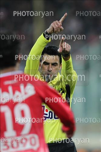 <span style='background: #33747a;box-shadow: 2px 3px 5px black;font-weight: 300;font-size: 10px;border-radius: 2px;margin: 2px;color: #fff;padding: 2px 5px;font - size: 10px;line - height: 22px; '>محسن ترکی</span> 